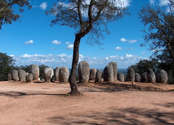Cromlech-dos-Almendres1