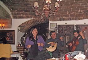 Fado-House2